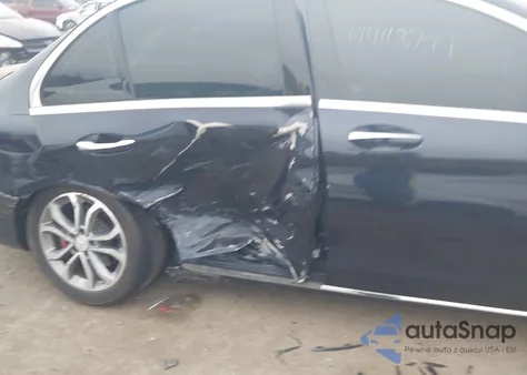 2017 Mercedes-Benz C 300 4Matic из США, поврежденный, VIN 55SWF4KB5HU224536